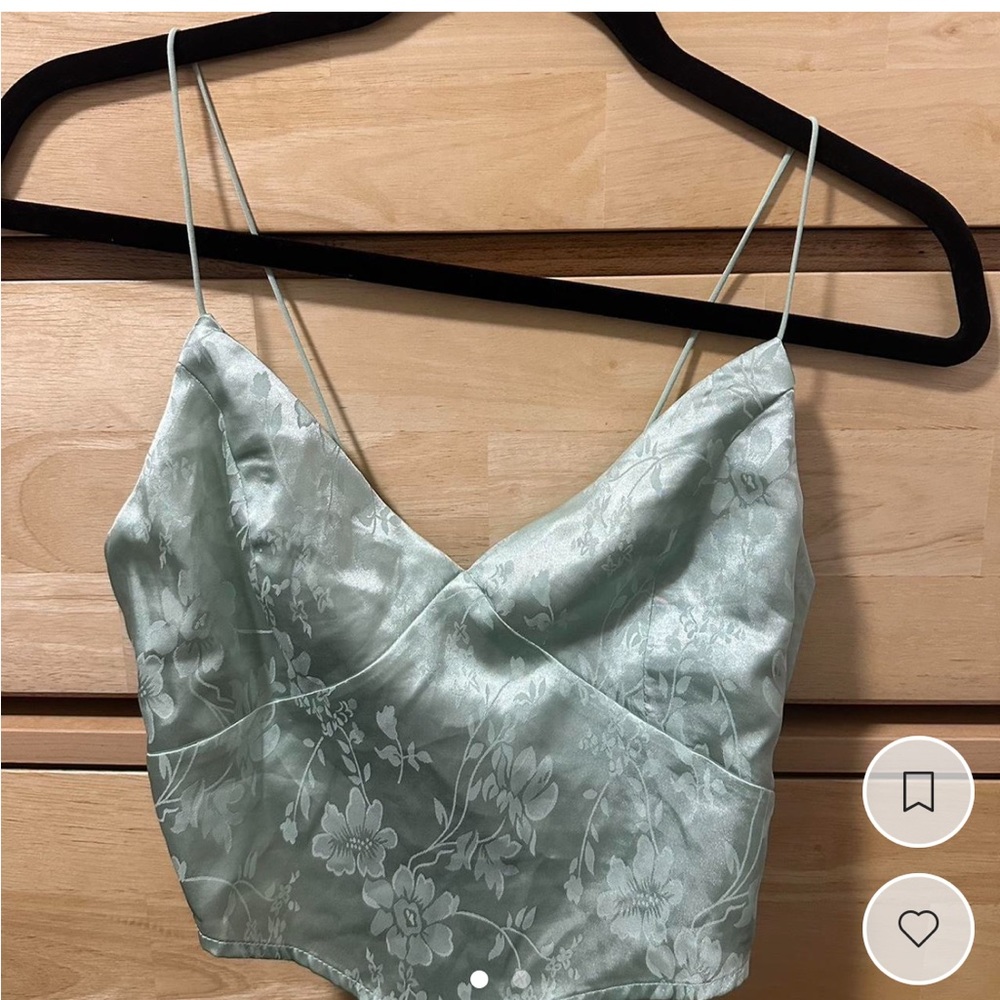 Cropped Light Green Top